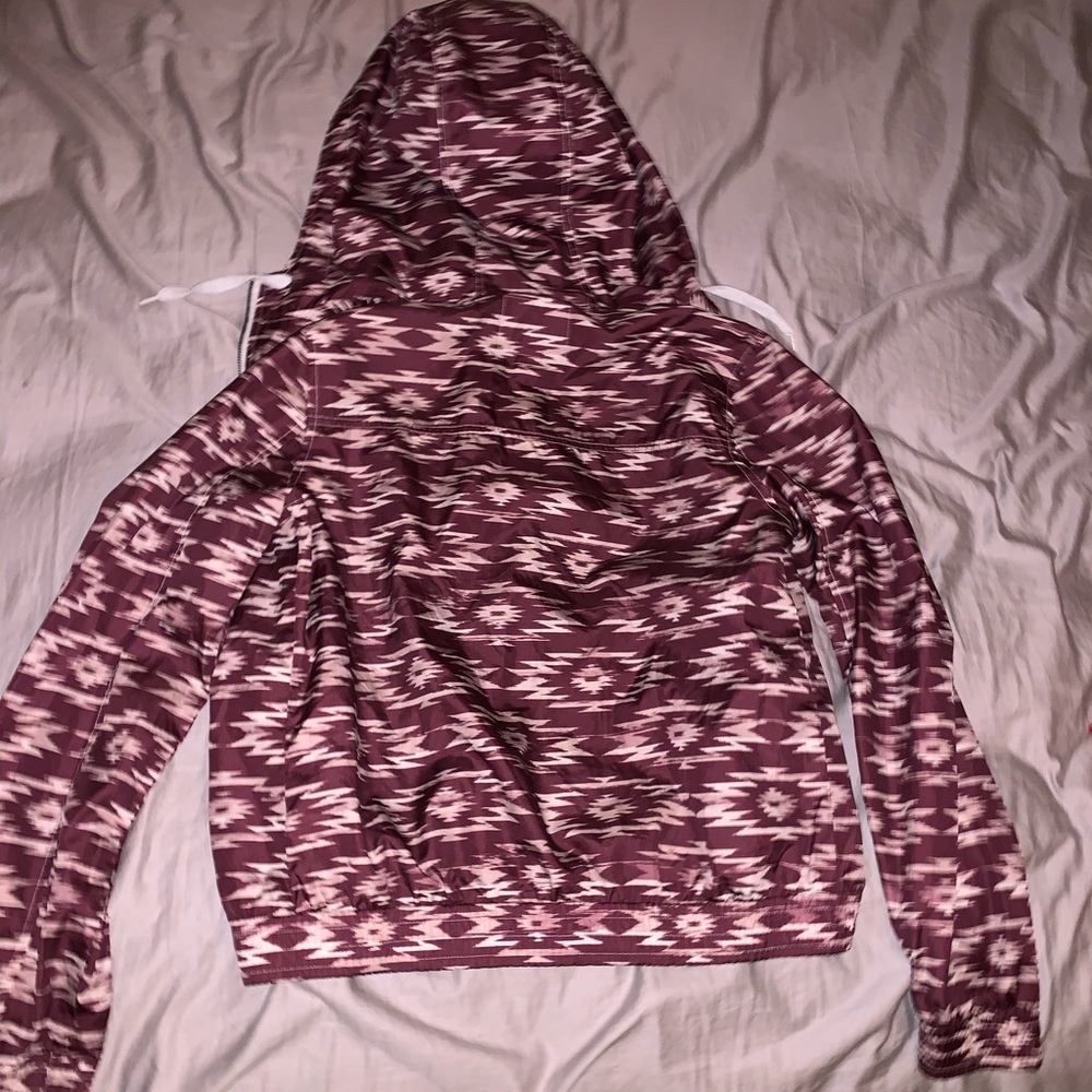 windbreaker - Picture 2 of 3